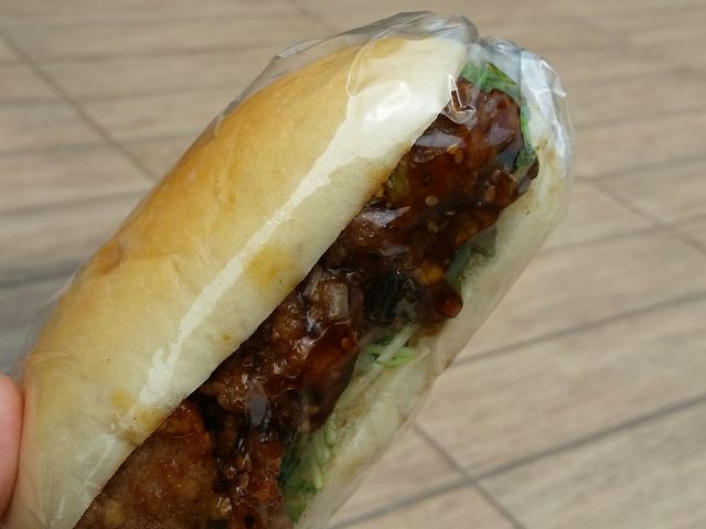 甘辛チキンのコッペパン_イアコッペ (iacoup)