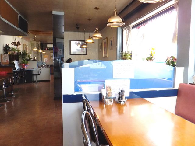 店内の様子_はなぶさ