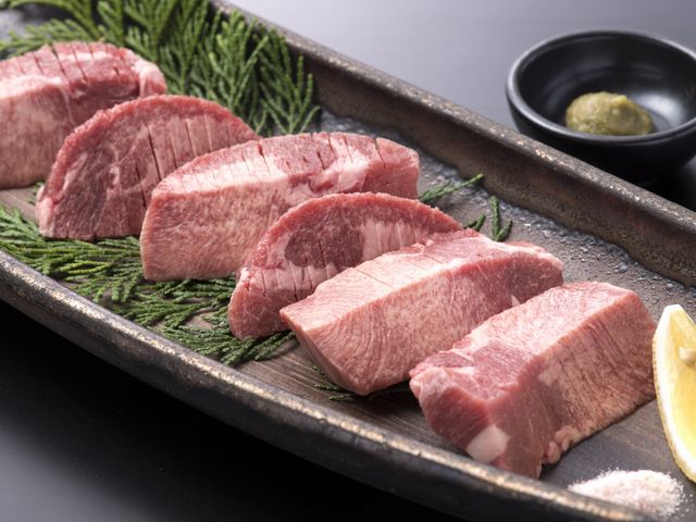 極上厚切りタン_焼肉処新羅