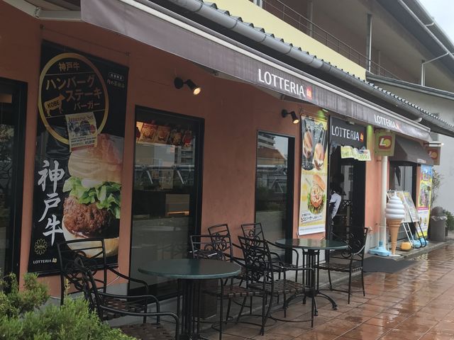 座席数は多めだと思います。_ロッテリア神戸ハーバーランド店