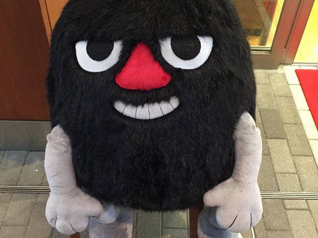 スティンキーを眺めながら待ちました。_ムーミンハウスカフェ 東京スカイツリータウンソラマチ店