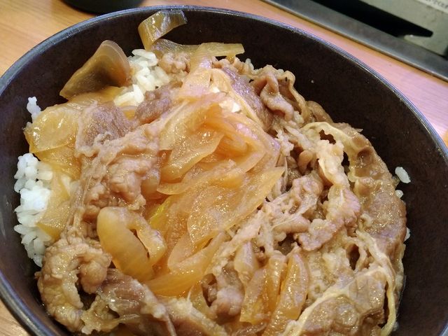 酢飯で牛丼_無添 くら寿司 千葉中央店
