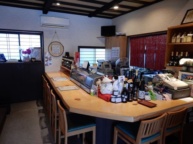 四季さかな 店内カウンター_四季さかな