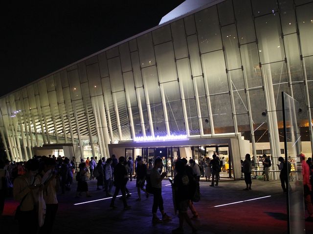 入り口_舞浜アンフィシアター