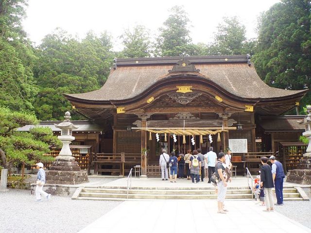 神社仏閣と横丁のセットはいいですね!_ことまち横丁