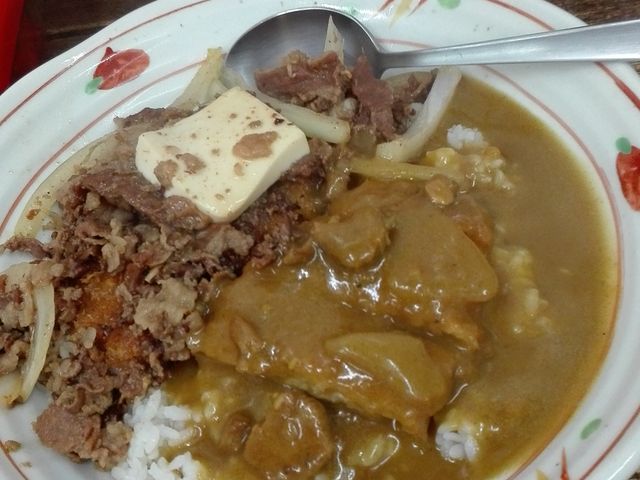 豆腐のアクセント_三品食堂