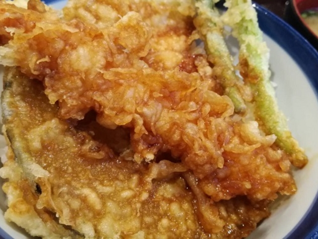 たっぷりの天ぷら_てんや 千葉C1店