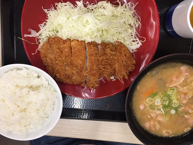 ロースカツ定食_かつや 仙台泉インター店