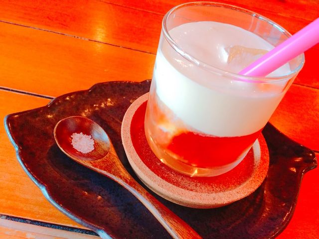 チーズティー ローズソルティ添え 380円_ダイニング&バー・ピアット