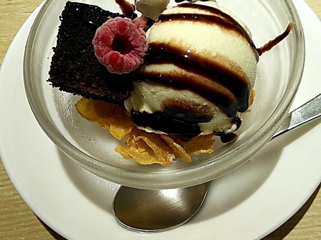 ミニパフェ_和食さと 門真店