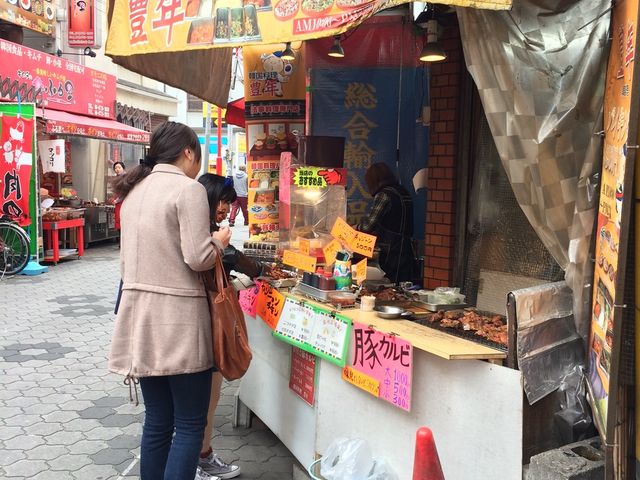 店の外での店頭販売_豊年