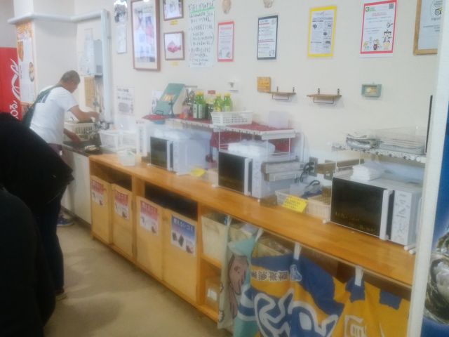 電子レンジでチンします。_厚岸漁業協同組合直売店