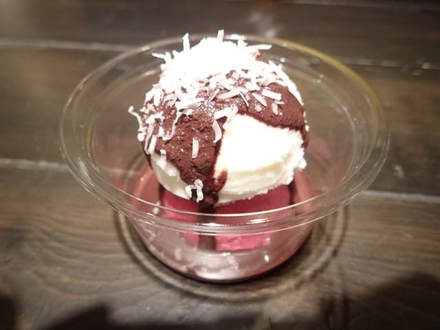 アイス_フルッタフルッタ アサイーカフェ 渋谷ヒカリエShinQs店