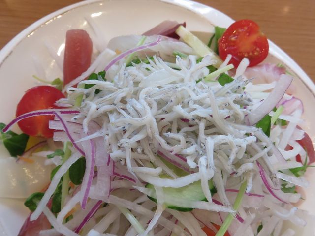 海鮮サラダ(小)_活魚料理 まるは食堂 りんくう店