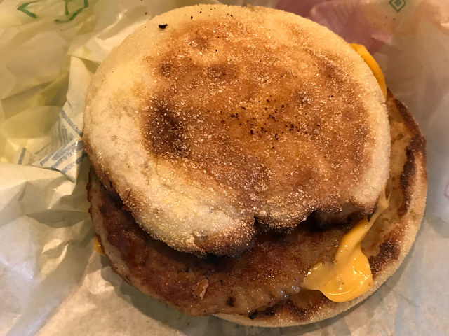 開けたらこんな微妙なのだった..._マクドナルド成田美郷台店