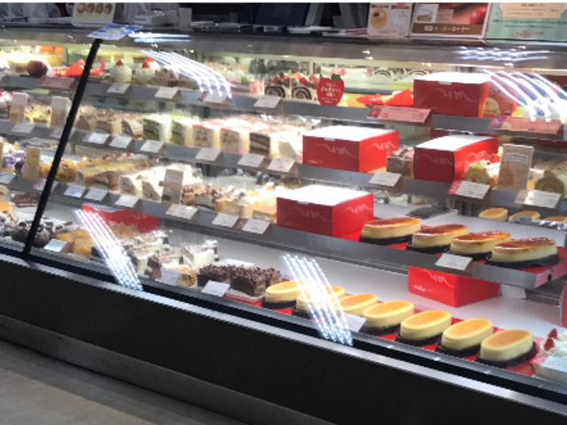 ケーキの種類がいっぱい_コージーコーナー ジャスコイオン成田店