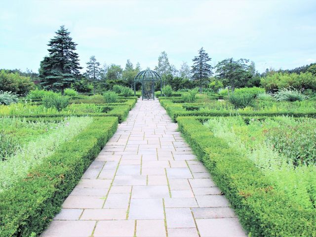 お城の庭園風_ゆにガーデン