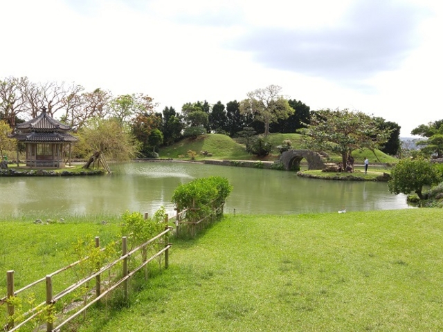 建物から見た庭園の景色_識名園