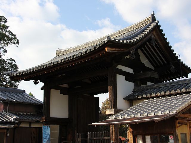 表門です。_新薬師寺