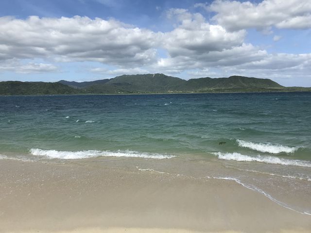 細崎海岸から見る西表島_海人公園