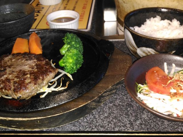 俺のハンバーグランチ_しげ吉 青葉台店