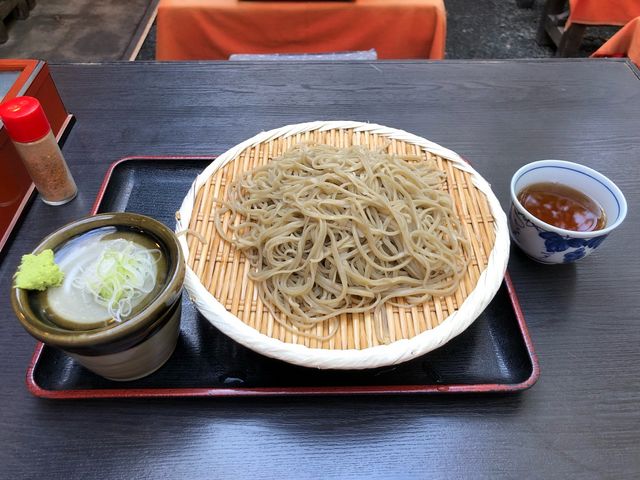 松葉茶屋2(八割挽きもりそば大盛り950円)_松葉茶屋