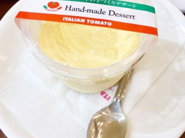 イタリアントマト・カフェ別府駅店
プリンを食べながらティタイム_イタリアントマト・カフェ別府駅店