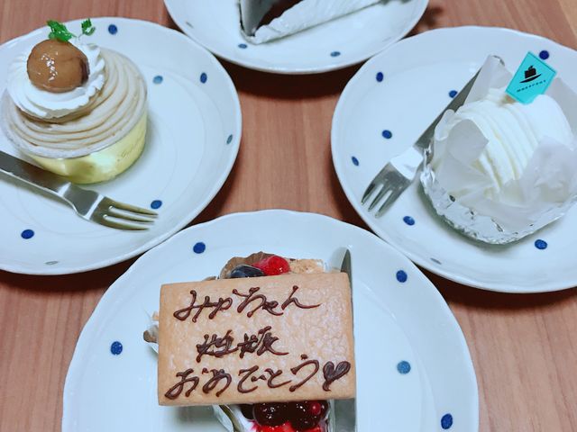 ケーキ_モントロー洋菓子店