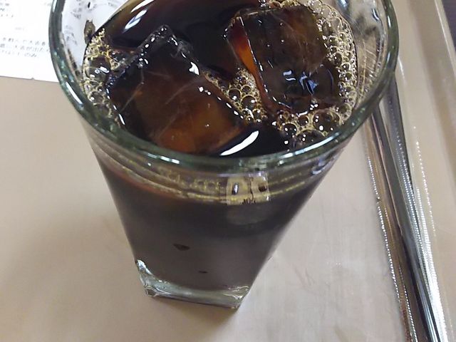 アイスコーヒー_ホリーズカフェ大阪駅前第一ビル店