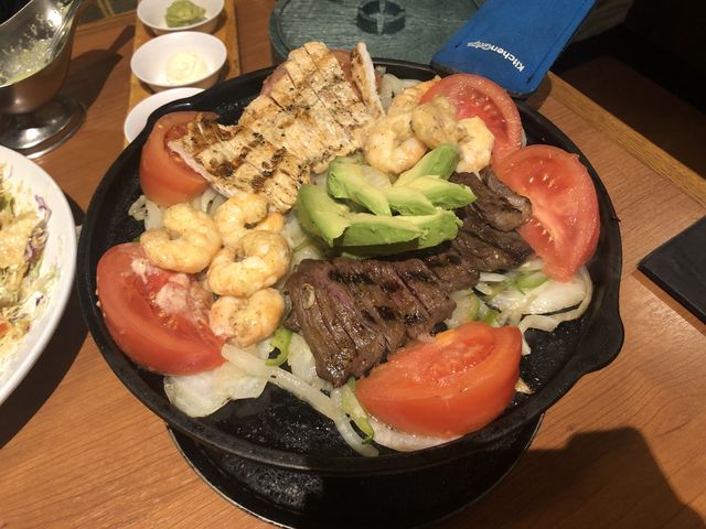 ファヒータ_エルトリート 池袋西口店