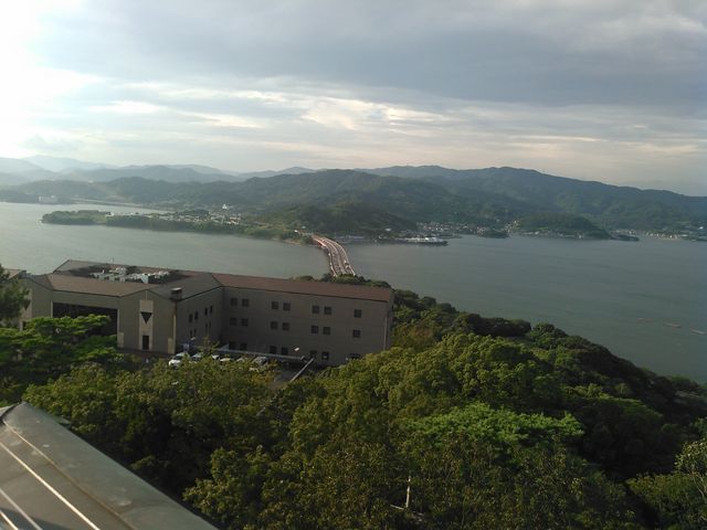 浜名湖の大橋を渡ればすぐ左手_NEOPASA浜松(下り)