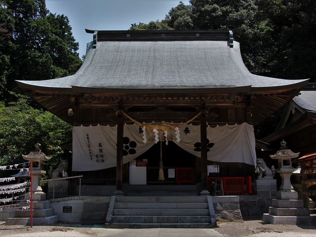 本殿です。_六殿神社