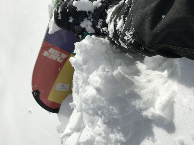 雪質もいい!と言いながら止まりきれず埋もれた…_ひだ流葉スキー場