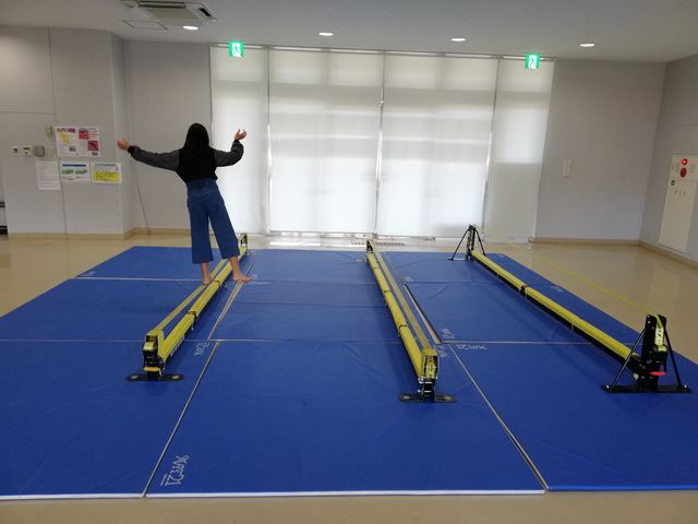 スラックライン_相模原ギオンスタジアム(相模原麻溝公園競技場)