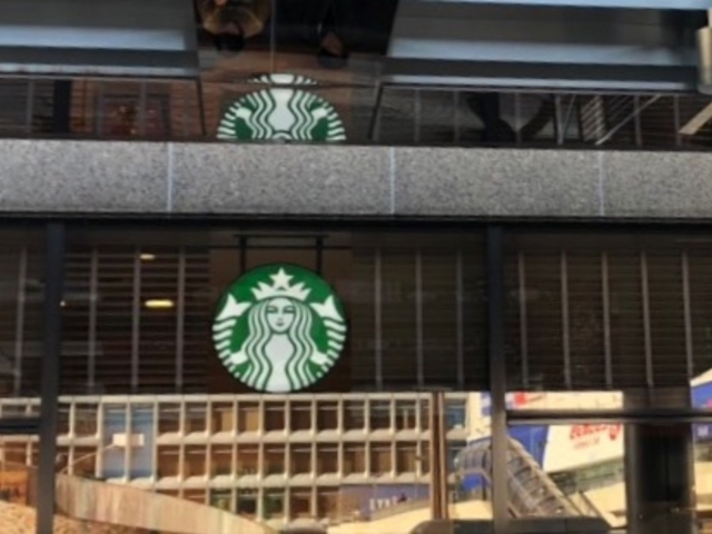 スターバックス_スターバックス・コーヒー 新宿エルタワー店