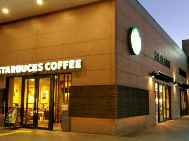 スターバックスコーヒー_スターバックス コーヒー ホリデイ・スクエア豊橋店(Starbucks Coffee)