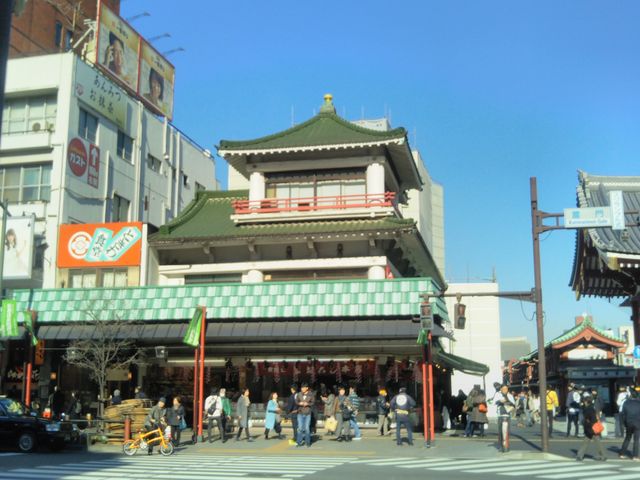 『常盤堂雷おこし本舗・雷門本店』。_常盤堂雷おこし本舗・雷門本店