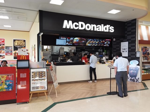 外旭川店_マクドナルドグランマートサンフェスタ店