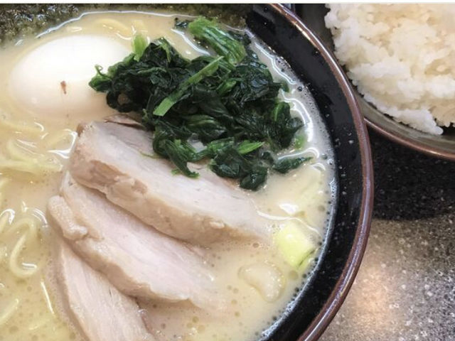 うっぷるさんのラーメン 鶴見家の投稿写真1