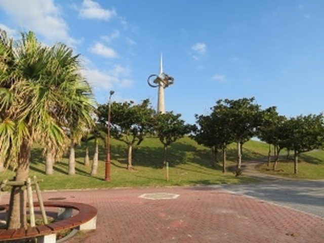 宜野湾海浜公園
平和祈念モニュメント_宜野湾海浜公園