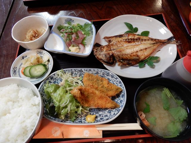 アジ、アジ、アジ!_田花屋