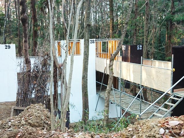 渓谷エリアの3階建てのキャットウォーク_サバっちゃアウトドア