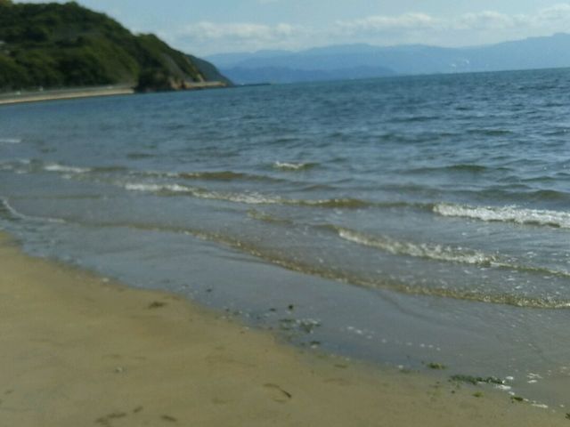 波も穏やか。_父母ヶ浜海水浴場