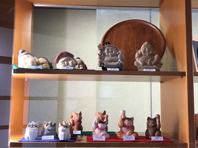 可愛いネコが沢山いました_井波彫刻総合会館