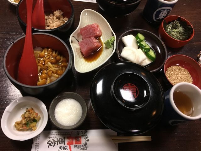 わんこそばセットの薬味など。_そば処・東家・本店