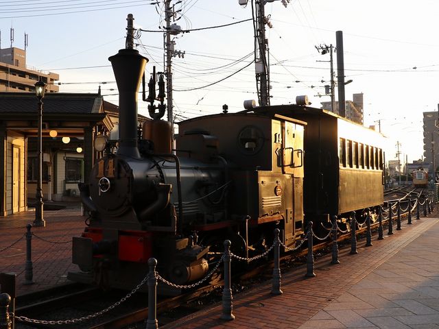 坊ちゃん列車と記念撮影できました。_道後温泉駅