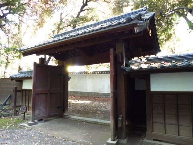 落ち着いた場所です_赤門(小石川後楽園)