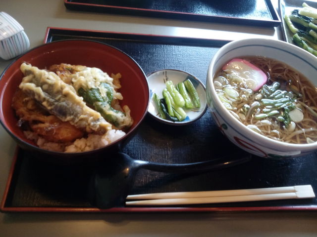 天丼と、そば_いいだや