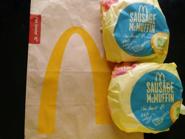 朝マックのソーセージマフィン_マクドナルド豊橋曙町店