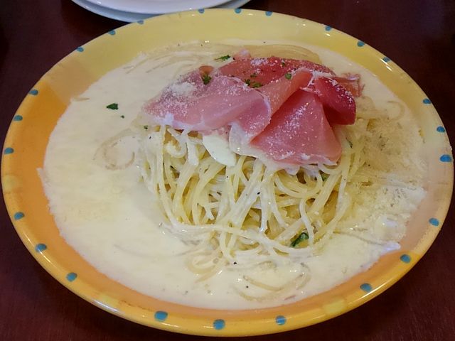 スパゲティ・プロシュート(L)_イタリアンレストラン サルーテ